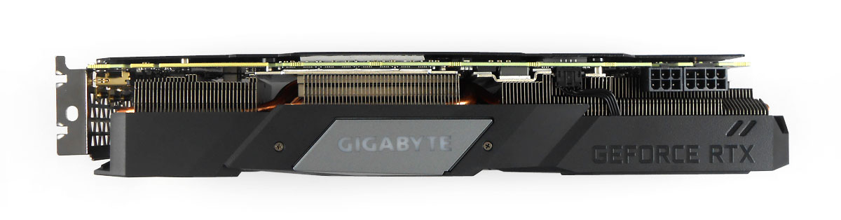 Pro zvětšení klikni Gigabyte RTX 2070 SUPER Gaming OC; horní strana
