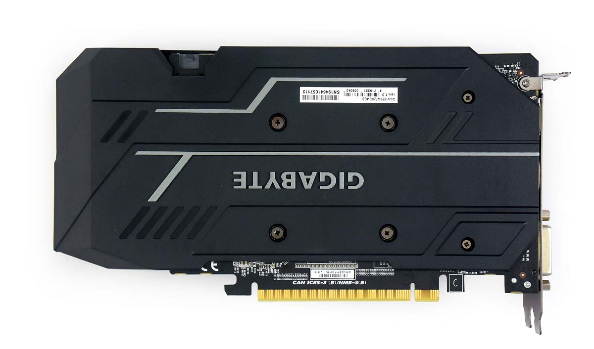 Pro zvětšení klikni Gigabyte GTX 1650 SUPER Windforce OC; zadní strana