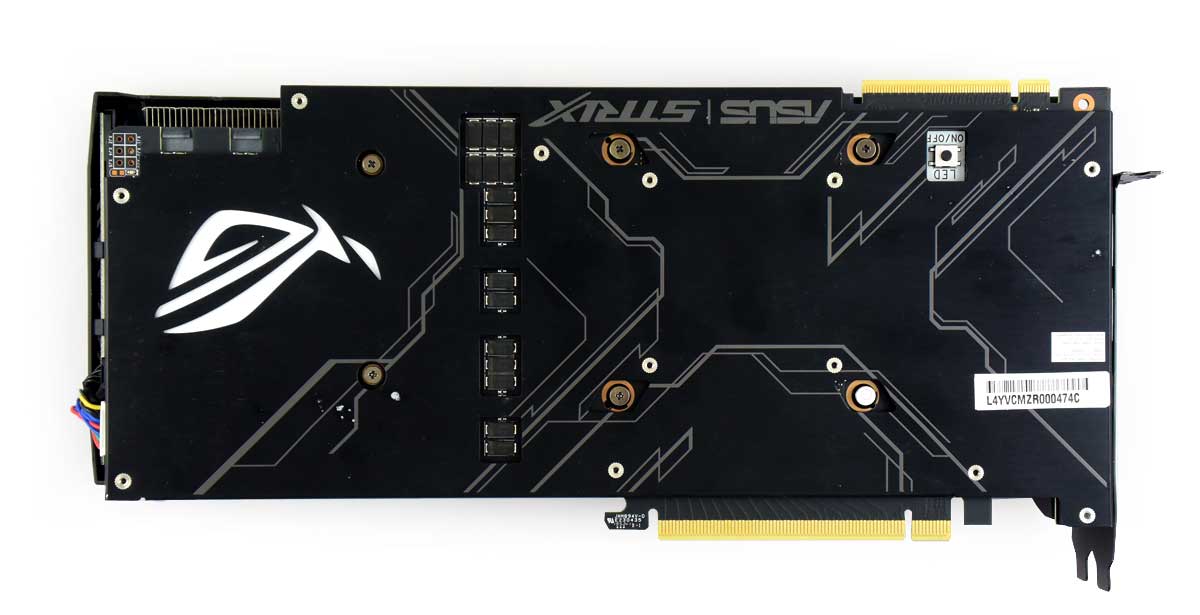 Pro zvětšení klikni Asus STRIX RTX 2070 SUPER O8G Gaming; zadní strana