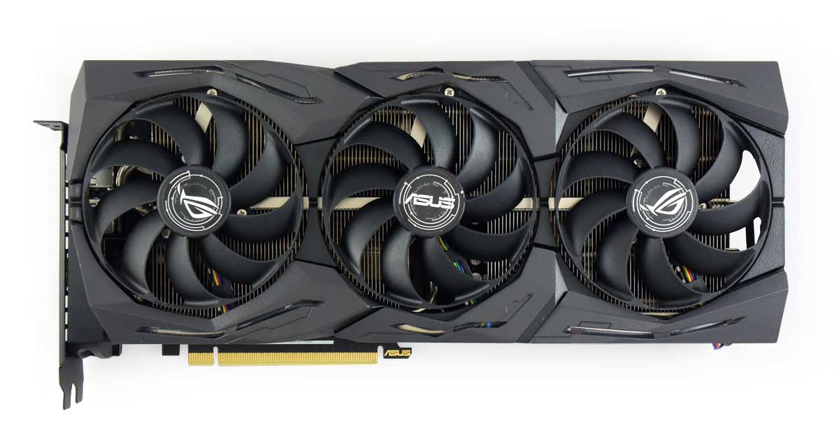 Pro zvětšení klikni Asus STRIX RTX 2070 SUPER O8G Gaming; čelní strana