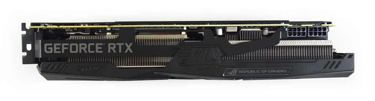Pro zvětšení klikni Asus STRIX RTX 2070 SUPER O8G Gaming; horní strana