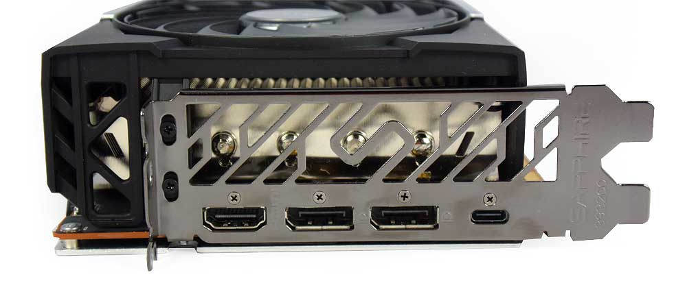 Pro zvětšení klikni Sapphire NITRO+ RX 6800 XT SE 16G obrazové výstupy