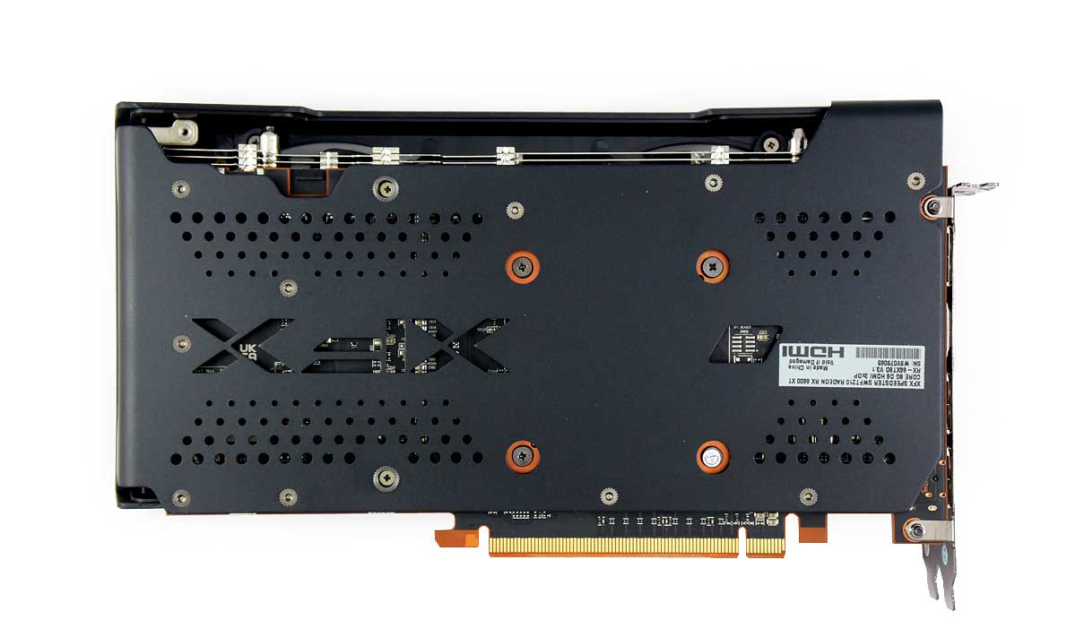 XFX RX 6600 XT SWFT 210 Core; zadní strana