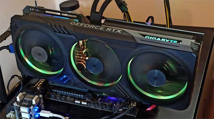 Gigabyte RTX 4070 Ti GAMING OC 12G