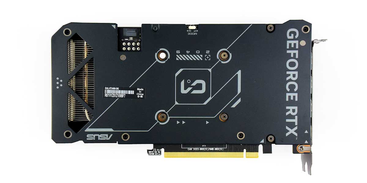 Asus DUAL RTX 4060 O8G; zadní strana