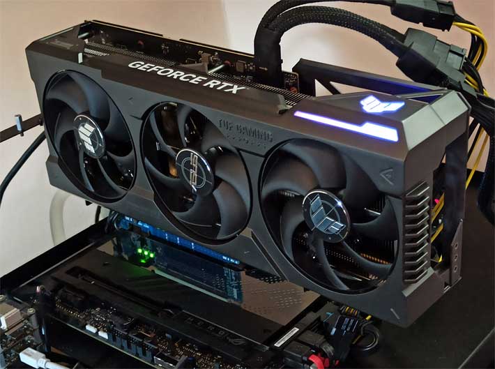 Asus TUF RTX 4080 SUPER O16G Gaming