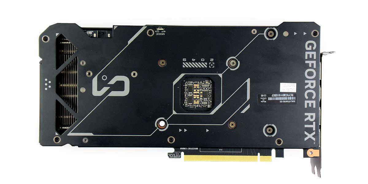 Pro zvětšení klikni Asus DUAL RTX 4070 SUPER 12G; zadní strana