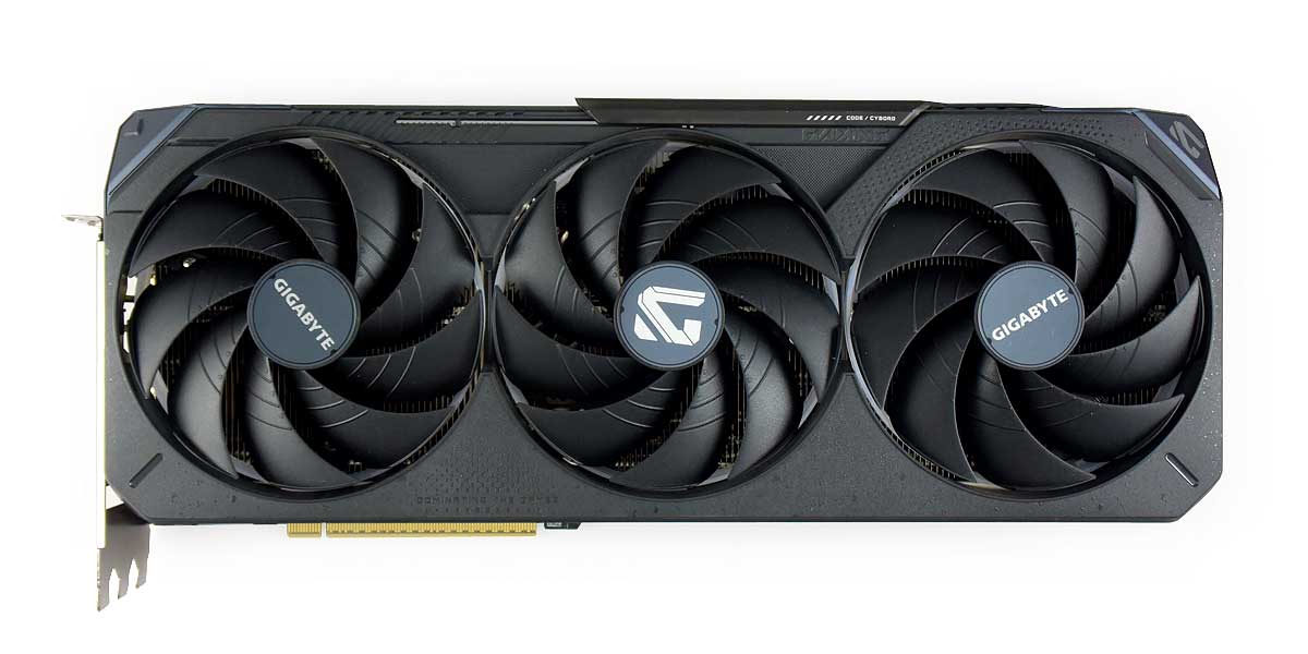 Pro zvětšení klikni Gigabyte RTX 5080 GAMING OC 16G; čelní strana