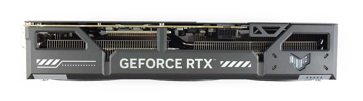 Pro zvětšení klikni Asus TUF RTX 5070 Ti O16G Gaming; horní strana