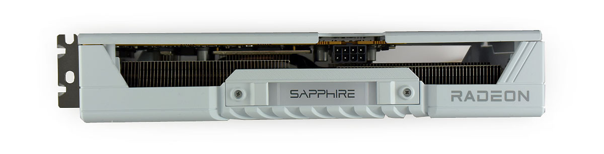 Pro zvětšení klikni Sapphire PURE RX 9060 XT Gaming OC 16G; horní strana