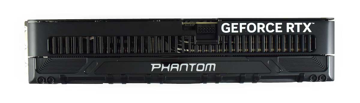 Pro zvětšení klikni Gainward RTX 5090 PHANTOM 32G; horní strana