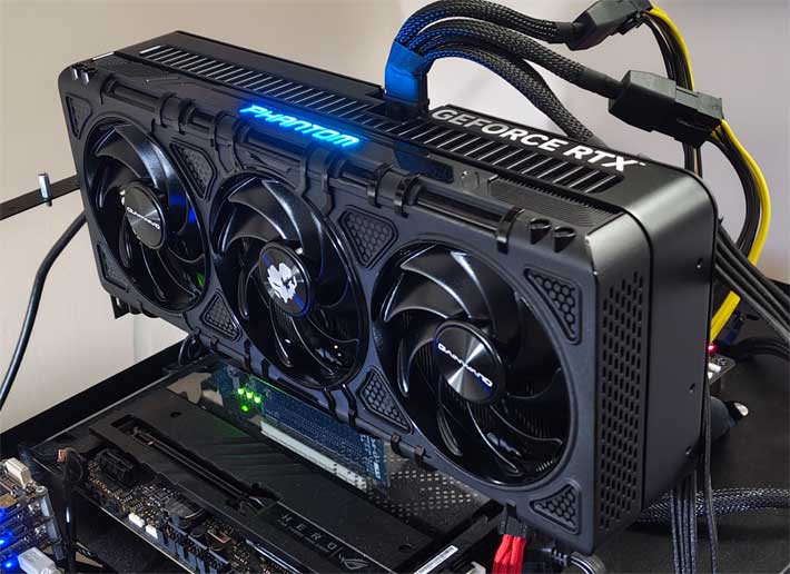 Pro zvětšení klikni Gainward RTX 5090 PHANTOM 32G