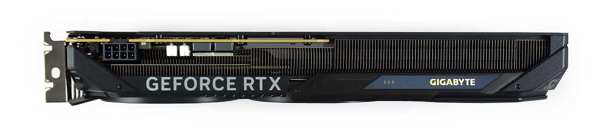 Pro zvětšení klikni Gigabyte RTX 5050 GAMING OC 8G; horní strana