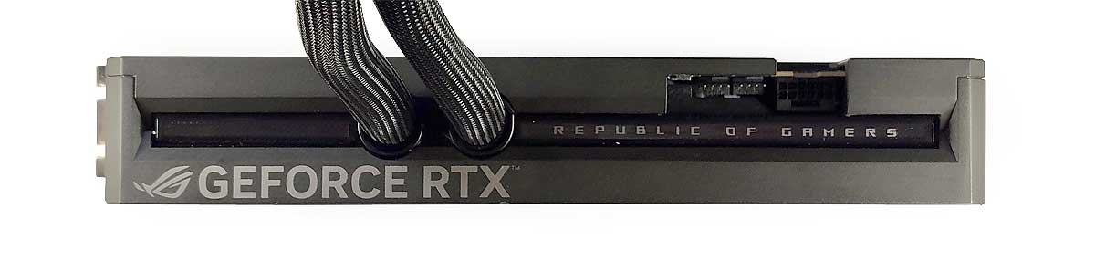 Pro zvětšení klikni Asus ASTRAL LC RTX 5090 O32G Gaming; horní strana