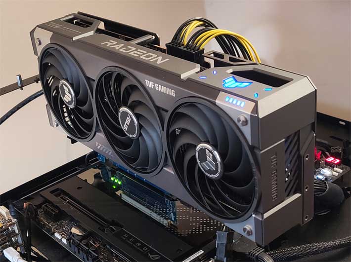 Asus TUF RX 9070 O16G Gaming
