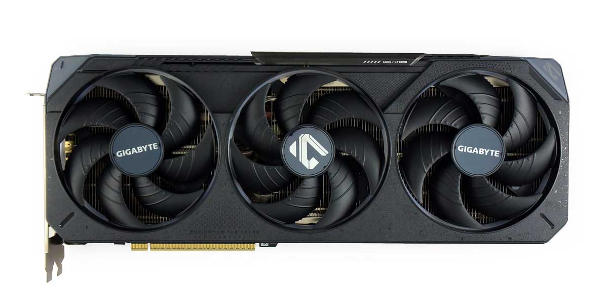 Pro zvětšení klikni Gigabyte RTX 5070 GAMING OC 12G; čelní strana