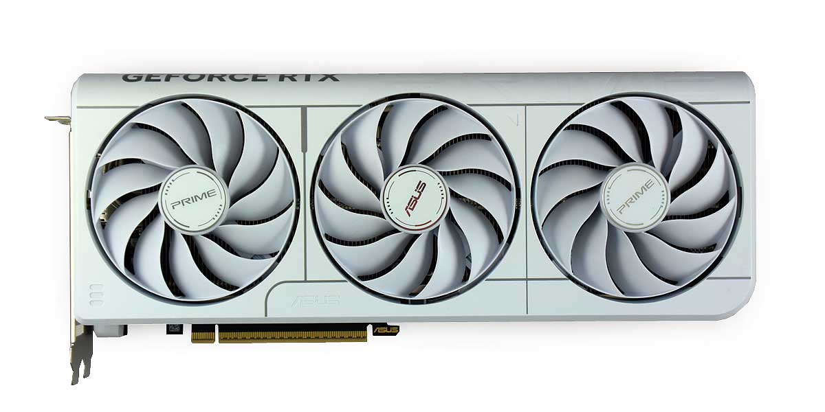 Asus PRIME RTX 5070 O12G WHITE; čelní strana