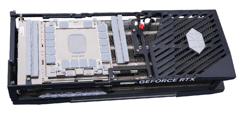 MSI RTX 5090 32G SUPRIM SOC; chladič