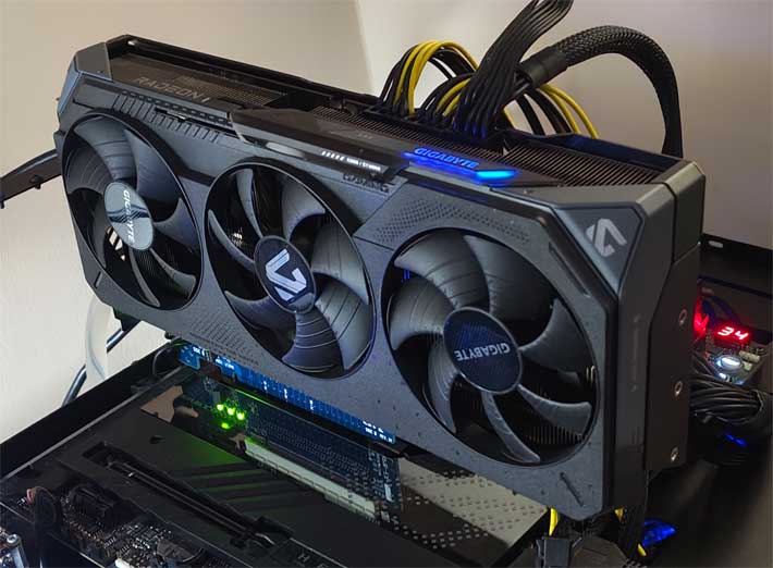 Pro zvětšení klikni Gigabyte RX 9070 XT GAMING OC 16G