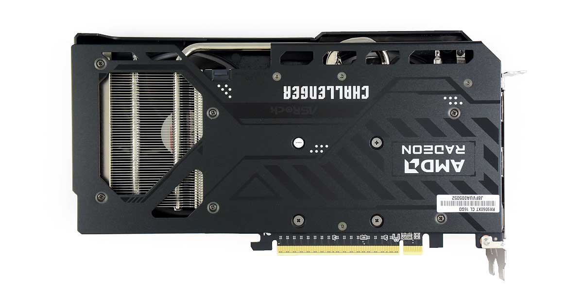 Pro zvětšení klikni ASRock RX 9060 XT Challenger 16G OC; zadní strana