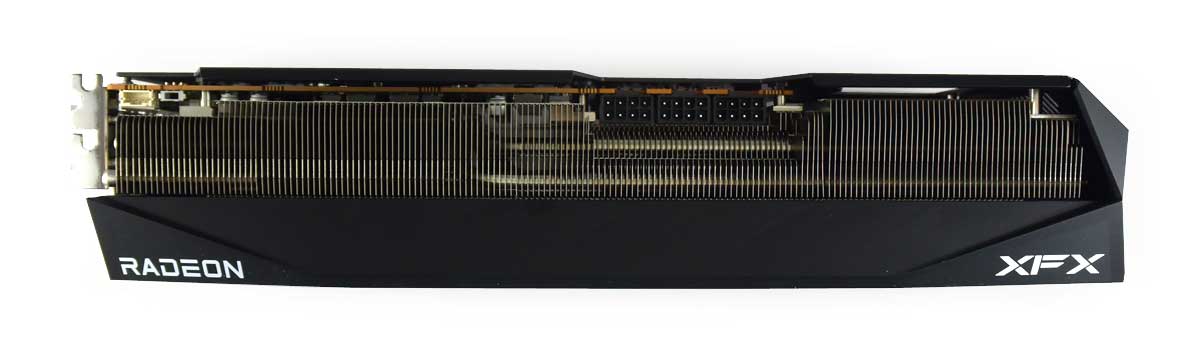 Pro zvětšení klikni XFX Mercury RX 9070 XT OC Magnetic Air 16G; horní strana