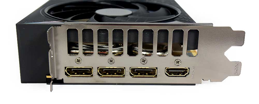 Pro zvětšení klikni Gigabyte AORUS RTX 5060 ELITE 8G obrazové výstupy