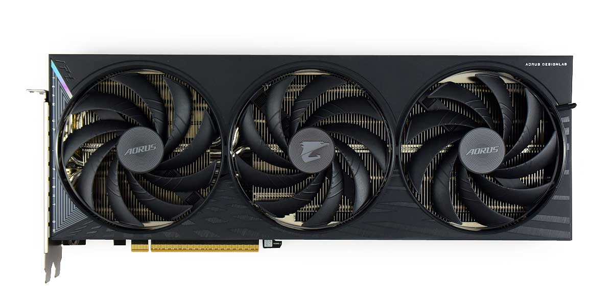 Pro zvětšení klikni Gigabyte AORUS RTX 5060 ELITE 8G; čelní strana