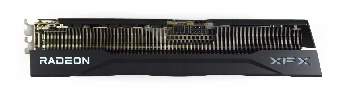 Pro zvětšení klikni XFX Swift RX 9070 XT Triple Fan 16G; horní strana